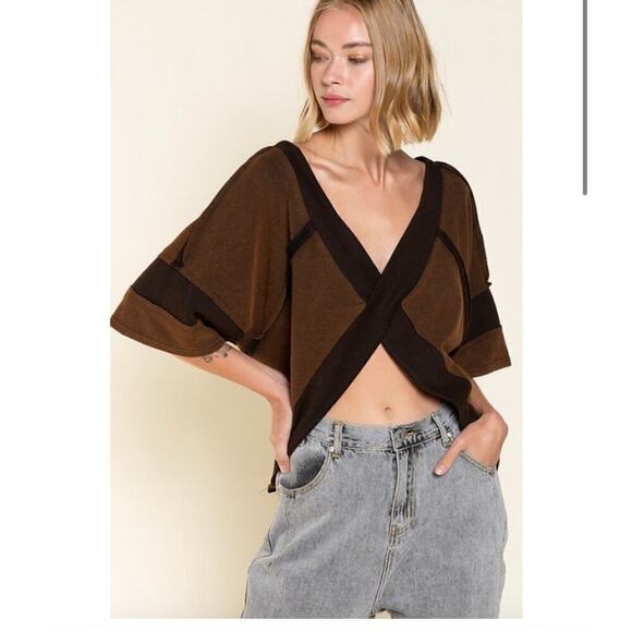 POL Criss Cross Reversible Sweater Green Size Medium - Picture 2 of 8